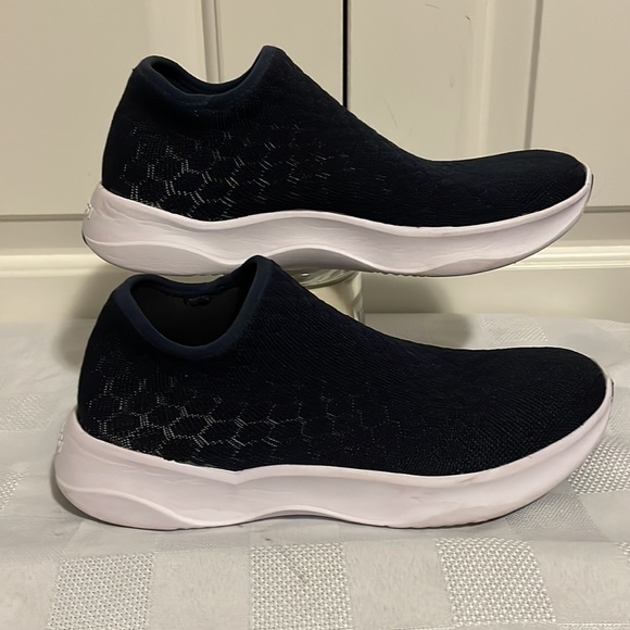 Vessi Shoes - Vessi shoes